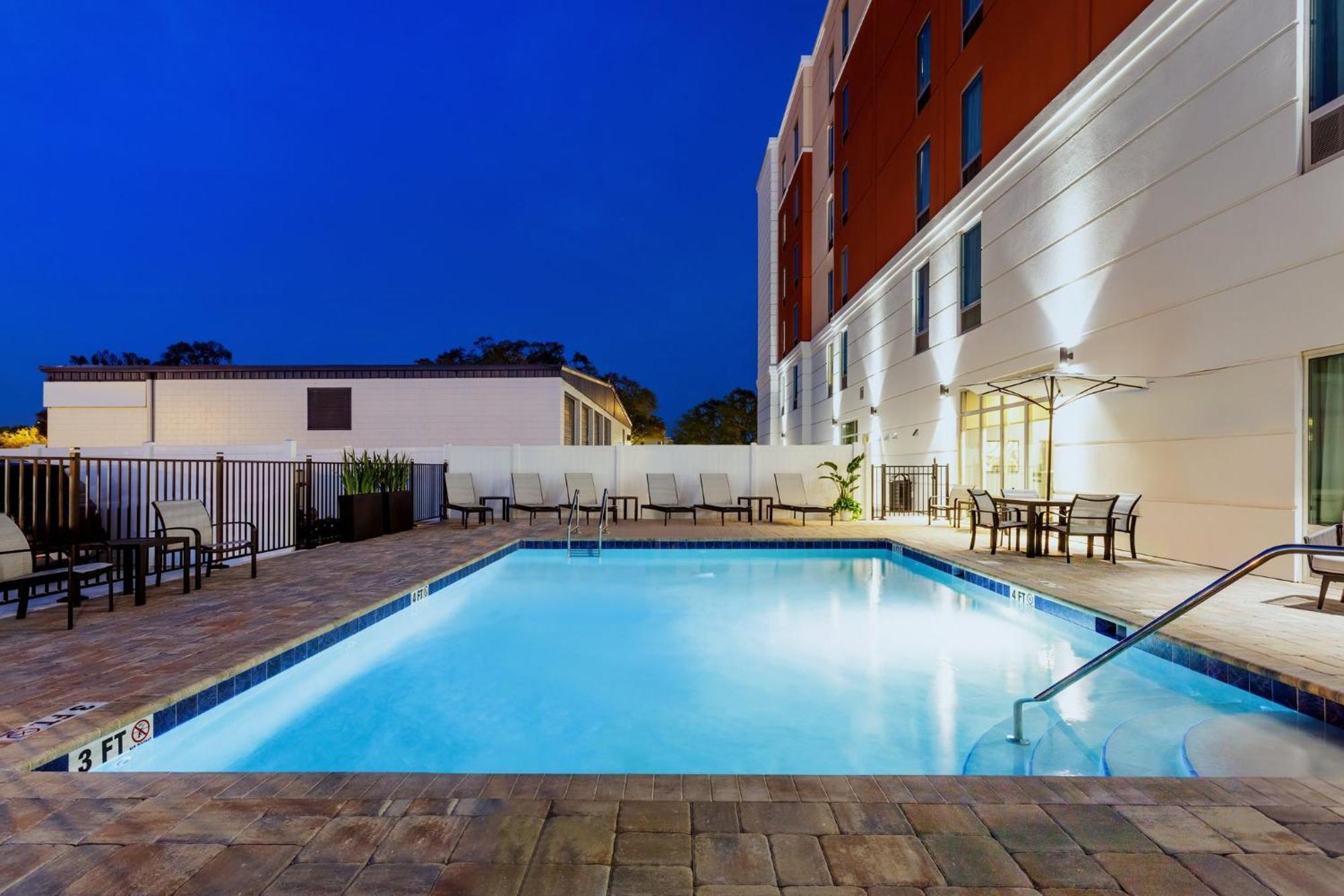 Staybridge Suites Winter Haven - Auburndale Bagian luar foto